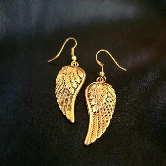 Angel wing earrings - Picture 2 of 2